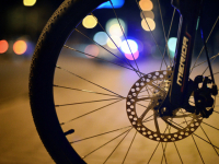Под Волгоградом мотоциклист сбил велосипедиста