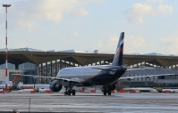 Очевидцы опубликовали видео пожара на борту самолета «Аэрофлот» в Волгограде