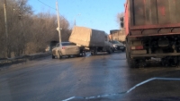  На севере Волгограда грузовик наехал на «Ауди»