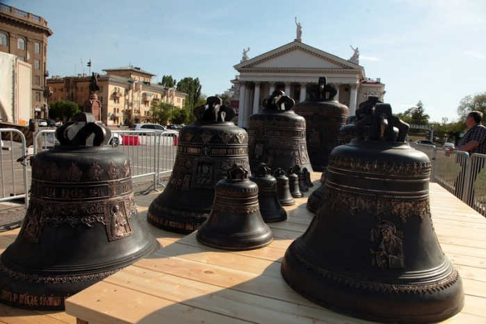 В Волгоград привезли весь набор колоколов за 30 миллионов для нового храма