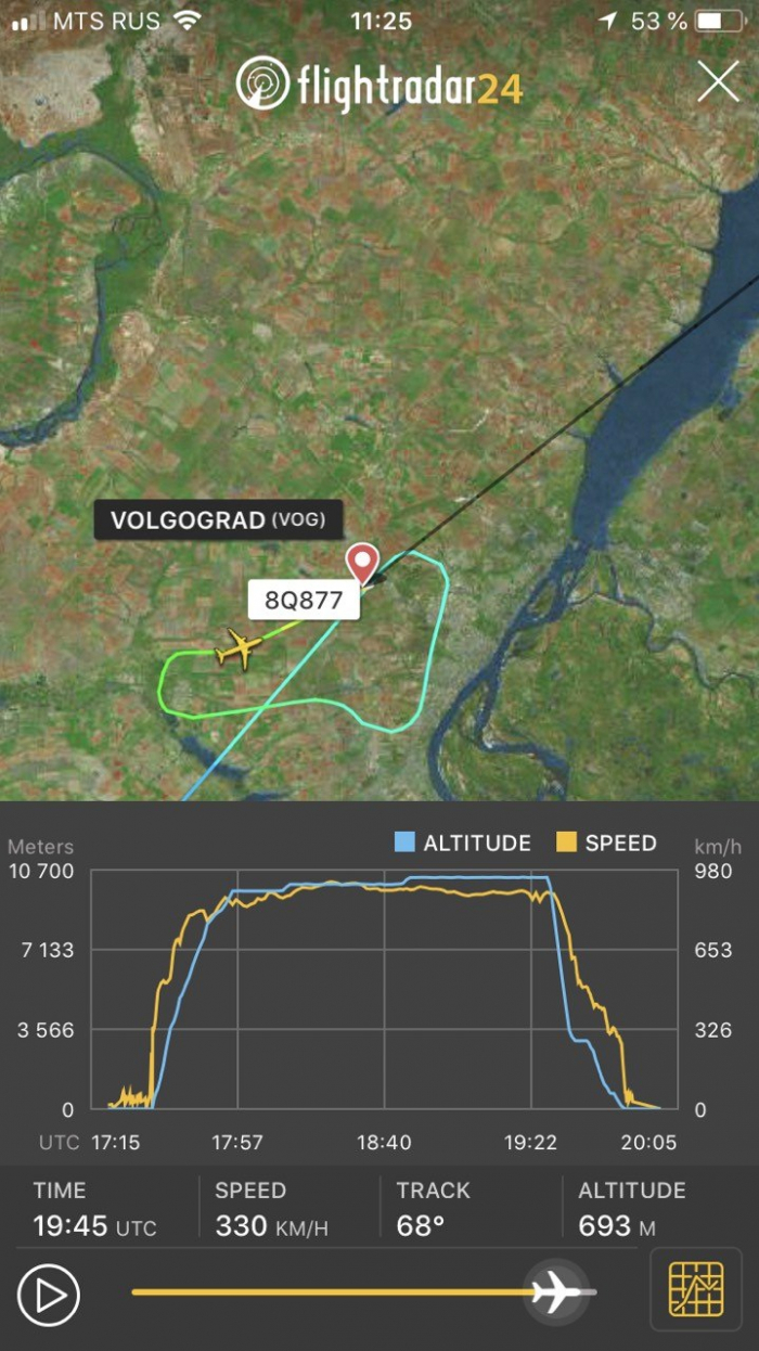 Экстренно севший в Волгограде самолет мог разбиться при посадке во Франции