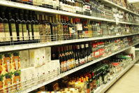 В Волгограде 18-летняя продавец продала алкогольный напиток подростку