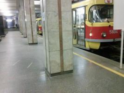 Движение на линии скоростного трамвая в Волгограде стоит из-за аварии