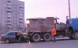 В Волгограде лихач сбил дорожного рабочего и погиб сам