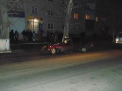 Под Волгоградом мужчина погиб в аварии, врезавшись в дерево