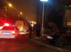 В Волгограде иномарка врезалась в маршрутку: трое раненых