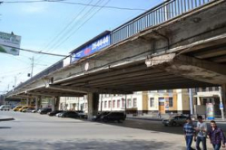 В Волгограде рушится мост на Комсомольской: прокуратура в очередной раз требует его закрыть