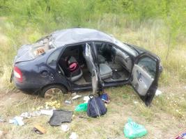 Под Волгоградом женщина за рулем опрокинула машину: 3-летняя пассажирка госпитализирована