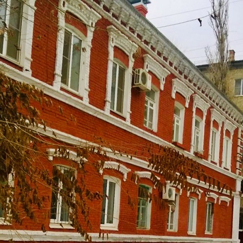 В Волгограде отремонтировали жилой дом, которому больше века 