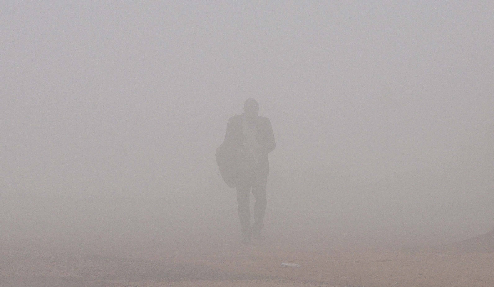 Человек в густом тумане