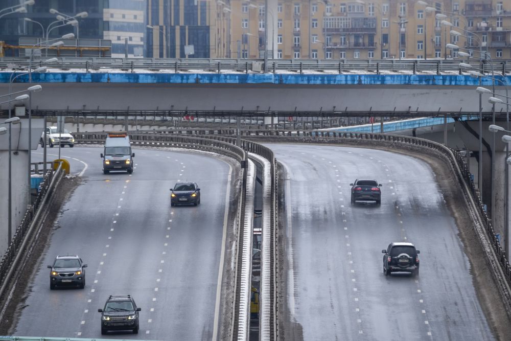 Автодор ювао. Дороги Москвы. Скоростные дороги в Москве. Трасса Москва. Дороги Москвы в марте.