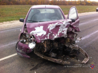 В ДТП под Волгоградом автоледи выжила после столкновения с фурой и легковушкой