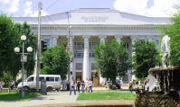 Рядом с педагогическим университетом временно запретят стоянку авто