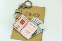 Житель Дубовки за деньги регистрировал в своем доме таджиков
