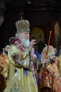 Патриарх Кирилл повелевает всем несогласным отправляться на пенсию