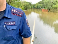 Полиция обеспечивает охрану в населенных пунктах Приморья