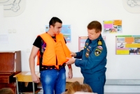 Волгоградские спасатели обучают вожатых детских лагерей ОБЖ