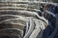 На шахте «Мир» восстановлена подача электроэнергии и ведется эвакуация