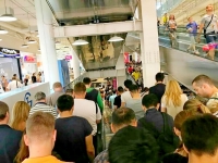 В московском ТЦ «Авиапарк» эвакуировали посетителей из-за угрозы взрыва