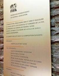 ФИФА убрала памятную табличку Йозефа Блаттера
