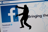 Российские пользователи сообщили о кратковременном сбое в «Facebook»