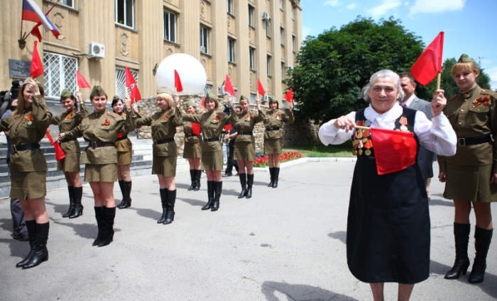 На улицах Волгограда появятся регулировщицы, вдохновленные Бранденбургской мадонной