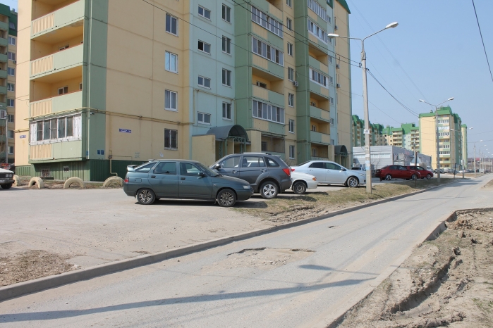 Жители ЖК «Комарово» больше пяти лет не могут выехать из своих дворов