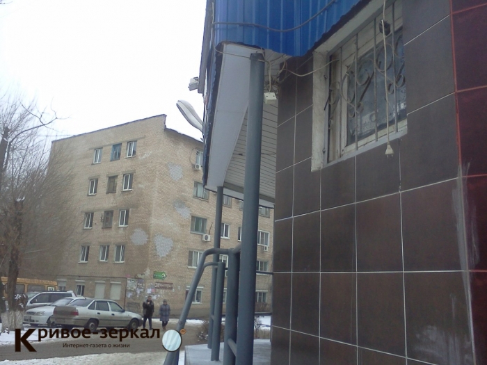 В Красноармейском районе Волгограде проводили в последний путь  убитого в перестрелке юношу