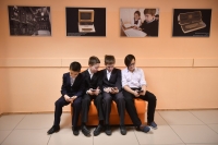 Половина детей от 2 до 12 в России на досуге смотрит телевизор и общается в соцсетях