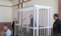 В Волгоградском облсуде прошло первое заседание по делу убийцы двух волжанок