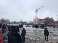 В Волгограде на площади Павших Борцов проходит генеральная репетиция парада