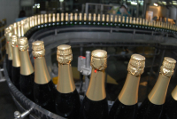 В России на Новый год алкоголь предлагают продавать круглосуточно
