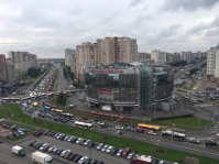Волна анонимных звонов о взрывах в ТРЦ докатилась до Санкт-Петербурга