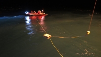 Российские спасатели ГУ МЧС обследовали обломки вертолета у берегов Шпицбергена