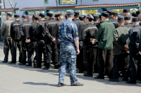 В России заключенным предлагается разрешить работать на воле
