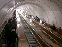 В петербургском метрополитене запретили попрошаек
