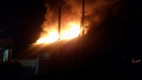 В Кировском районе Волгограда сгорел двухэтажный дом