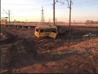 В аварии со школьным автобусом скончался водитель 