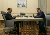 Андрей Бочаров рассказал Дмитрию Медведеву о волгоградских дорогах