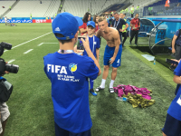 Флаг ФИФА на Чемпионате мира по футболу в Волгограде выносили воспитанники Академии "Ротор"