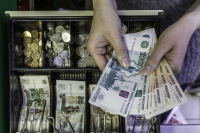 В Котово кассирша тратила деньги банка на казино