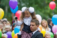 Родителям первоклассников в Волгограде рассказали, как противостоять требованиям школ