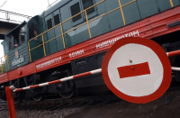 Пассажирский поезд в Волгоградской области врезался в Ford Focus