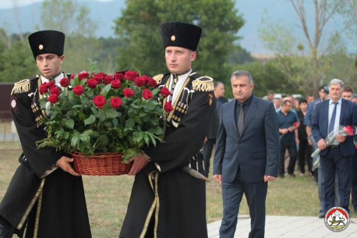 В Южной Осетии почтили память жертв конфликта 10-летней давности