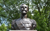 Под Волгоградом коммунисты хотели помешать открытию памятника Николаю II