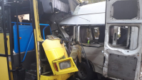Под Тверью в аварии погибли 13 человек