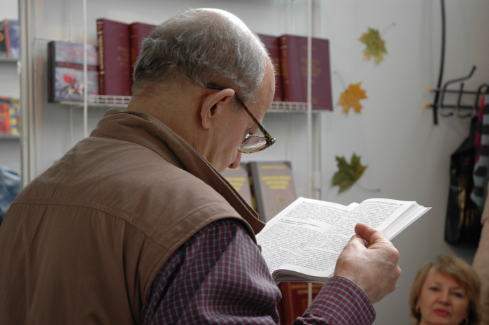 Почему волгоградцам важно вспомнить о пользе чтения книг