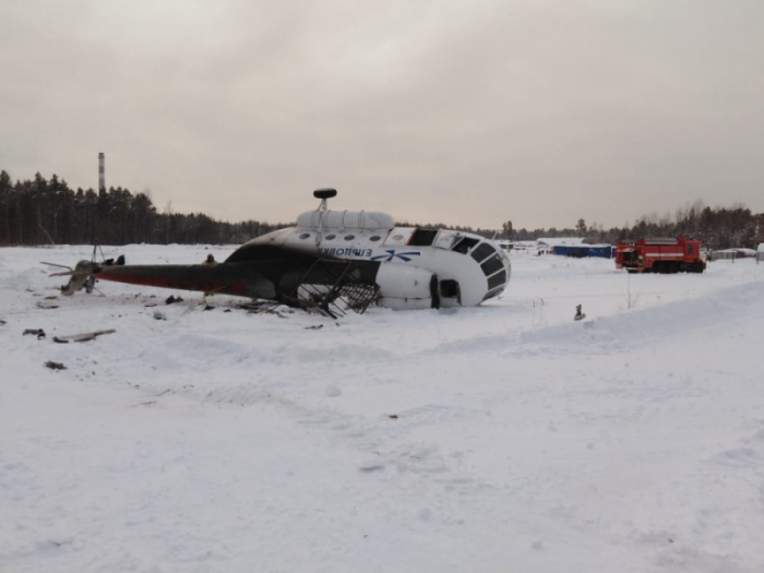 В МЧС сообщили о подробностях жесткой посадки вертолета в Томске. ФОТО