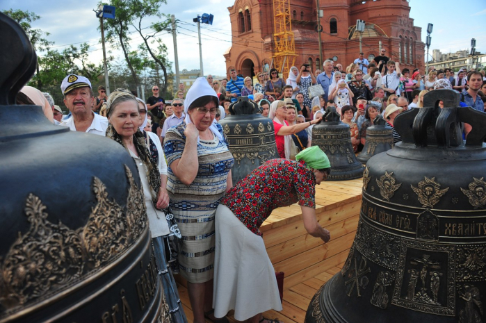 В Волгограде освятили колокола для будущего собора Александра Невского