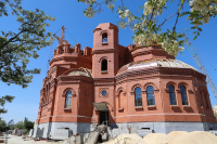 В Волгограде строители собора Александра Невского приступают к убранству